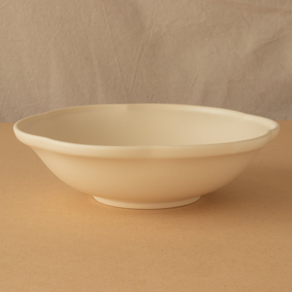 なみなみ中皿 ホワイト